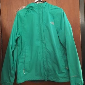 Rain Jacket/Wind Breaker